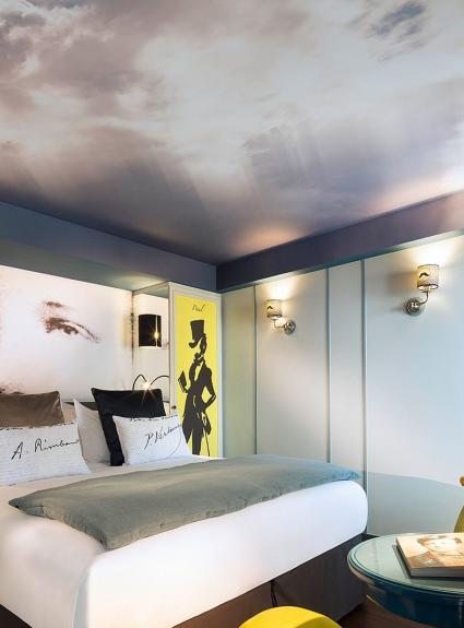 Les Plumes Hotel: a trip to the century of romance